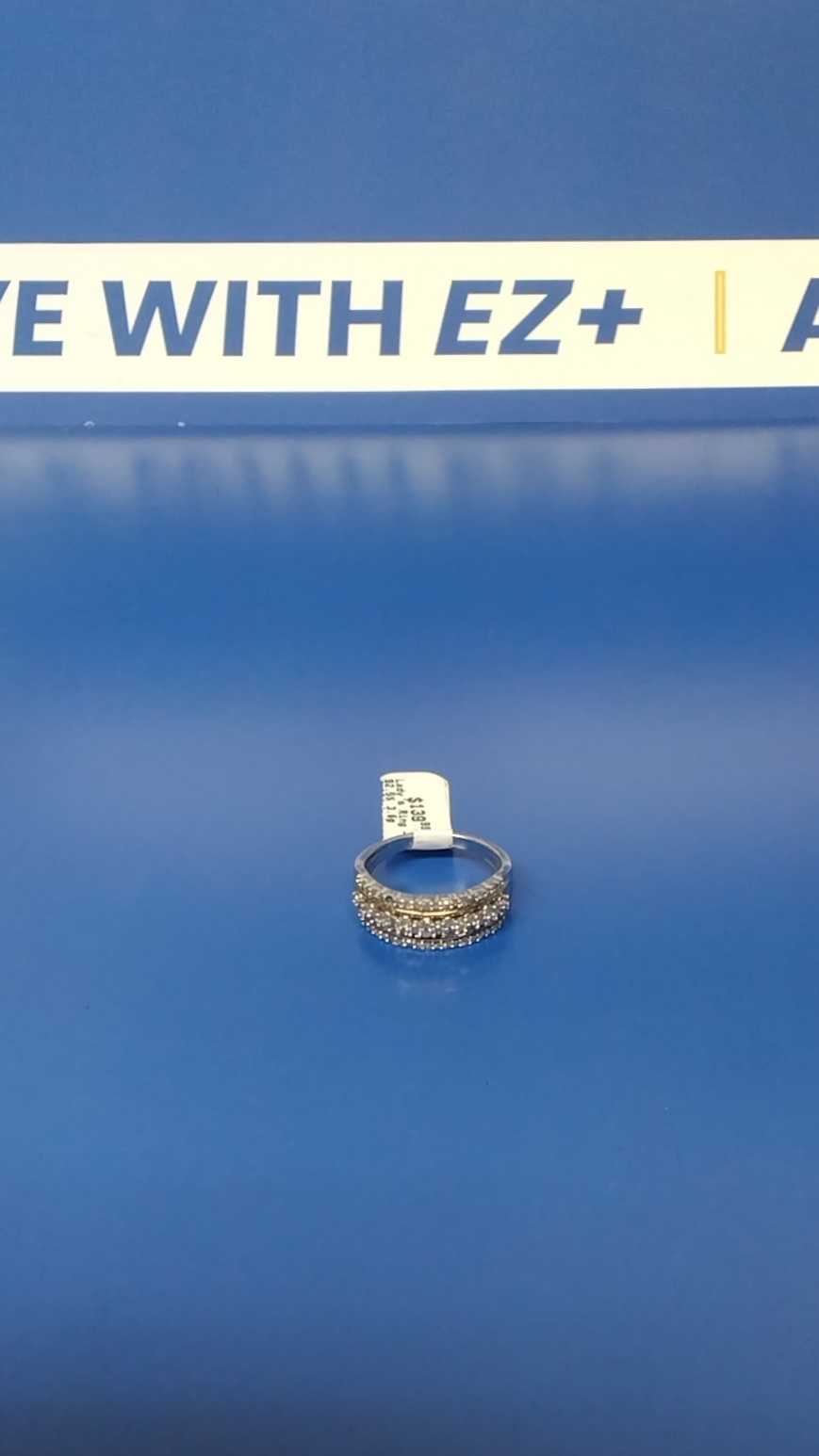 Women's Ring - Silver 3.6 grams Size 7.5