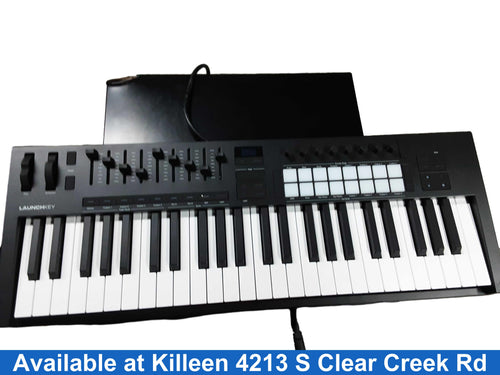 Novation Launchkey 49 Mk4 Black Keyboard Amplifier