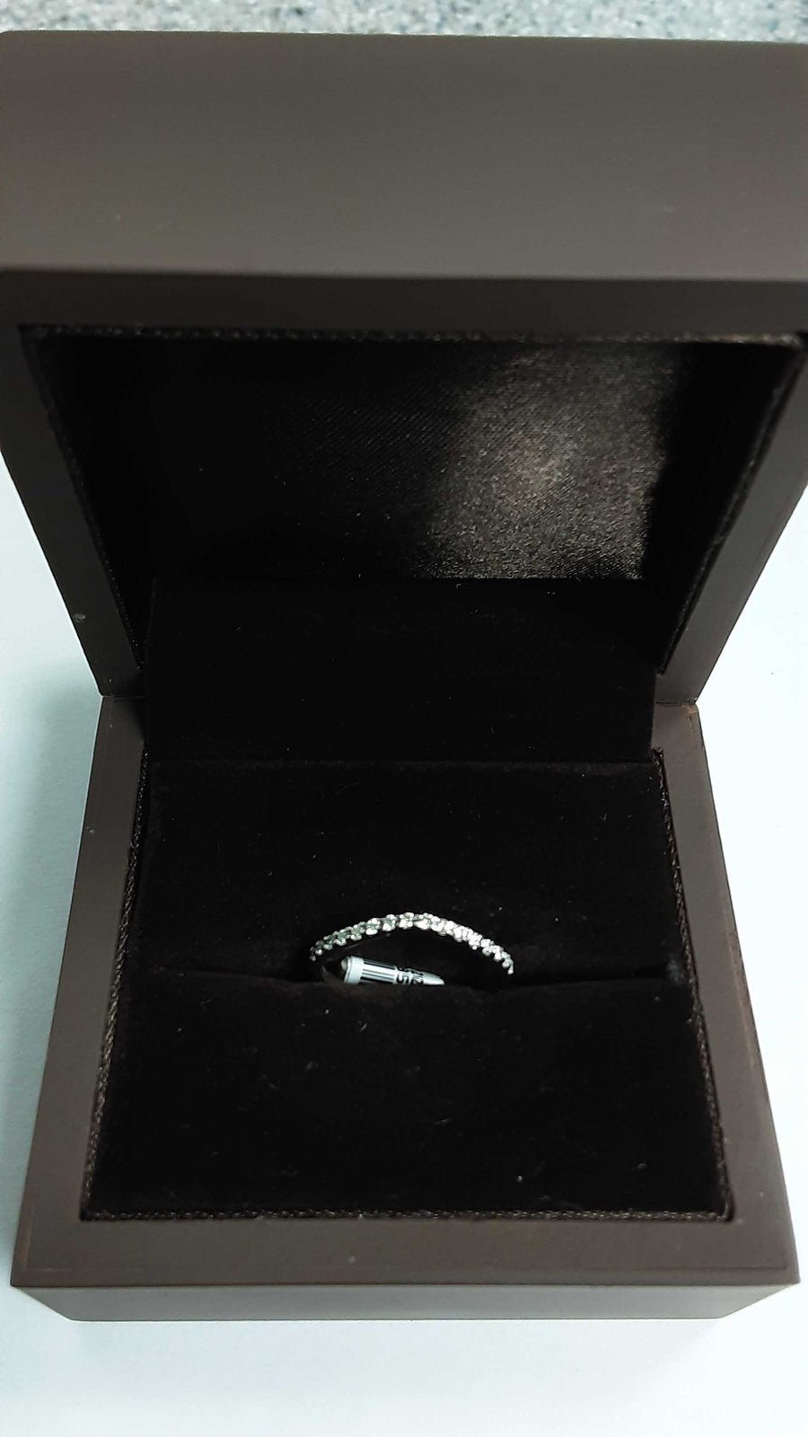 Women's Ring - White Gold 14k (.585) 1.1 grams Size 7.5