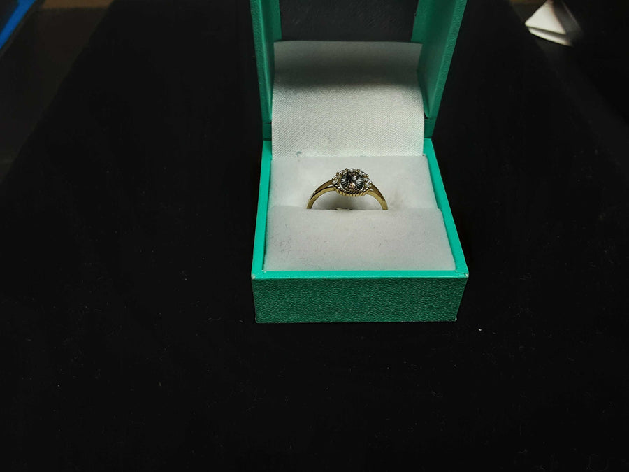 Women's Ring - Yellow Gold 14k (.585) 1.6 grams Size 8