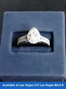 Women's Ring - White Gold 18k (.750) 4.9 grams Size 8.5