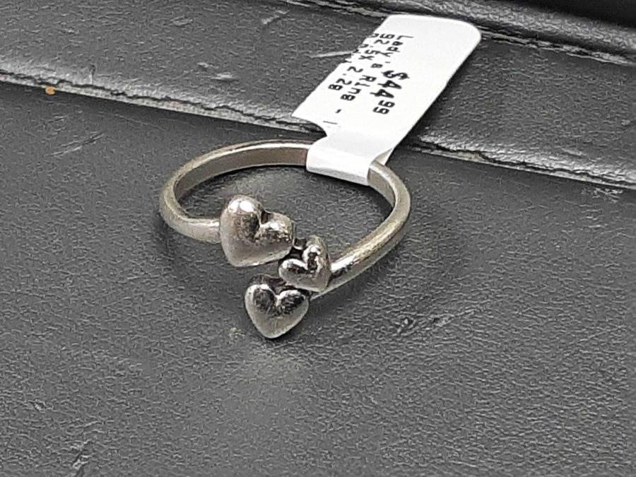 Women's Ring - Silver 2.2 grams Size 5.5