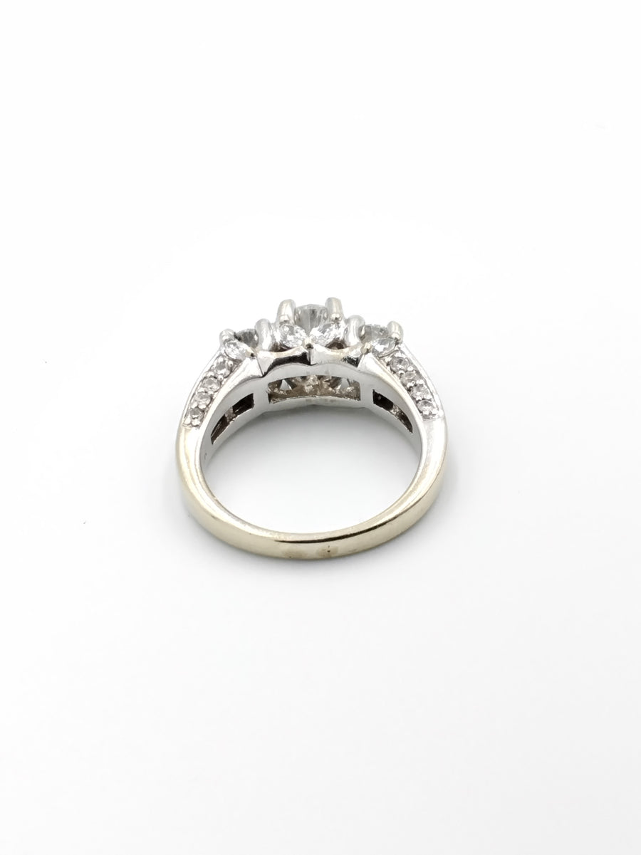 Women's Ring - White Gold 14k (.585) 7.9 grams Size 8.5