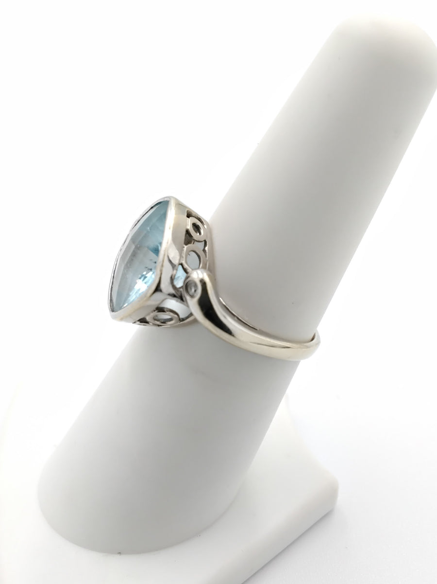 Women's Ring - White Gold 14k (.585) 4.5 grams Size 6.5
