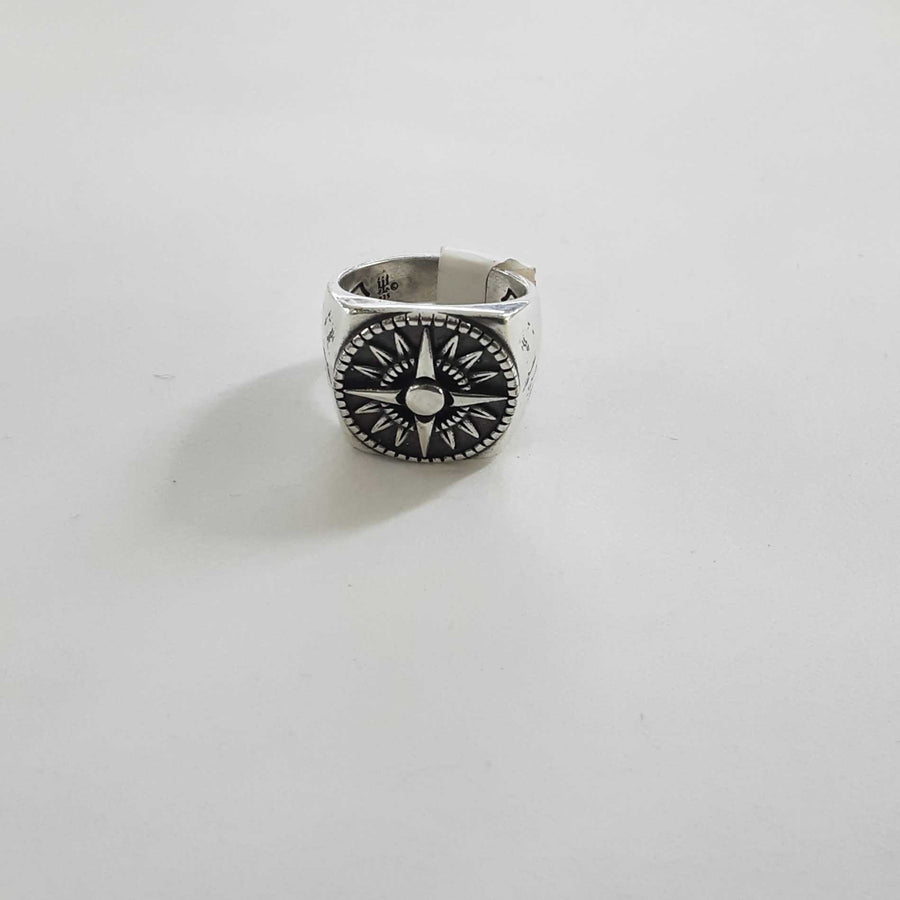 Women's Ring - Silver 11.7 grams Size 7