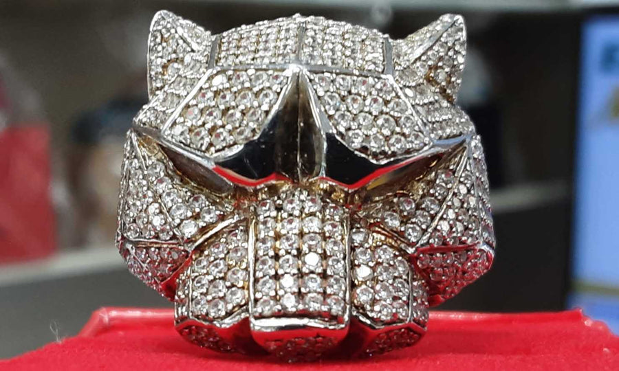 Women's Ring - Silver 15.4 grams Size 11