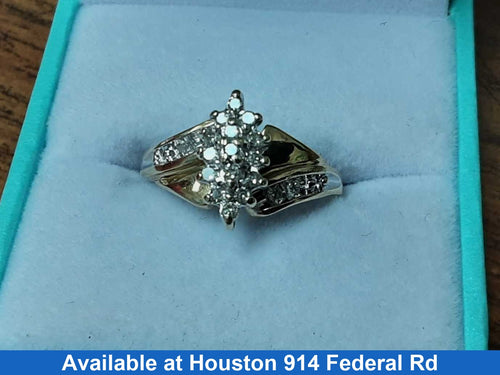 Women's Ring - Yellow Gold 10k (.417) 2.7 grams Size 7.5
