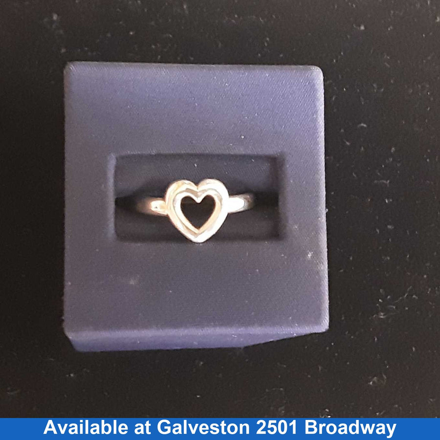 Women's Ring - Silver 3 grams Size 6.5