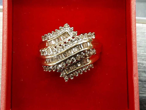 Women's Ring - Yellow Gold 10k (.417) 5.6 grams Size 9