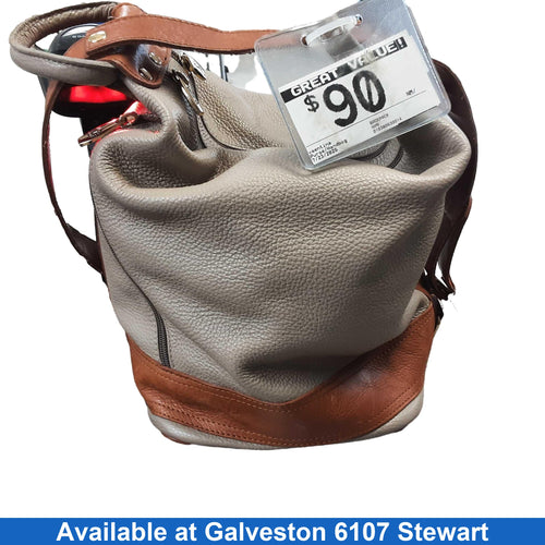 Vaentina Backpack Beige / Tan Purse / Handbag