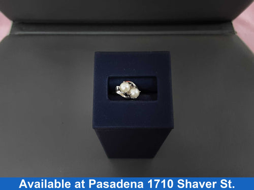 Women's Ring - White Gold 10k (.417) 2.4 grams Size 5.5