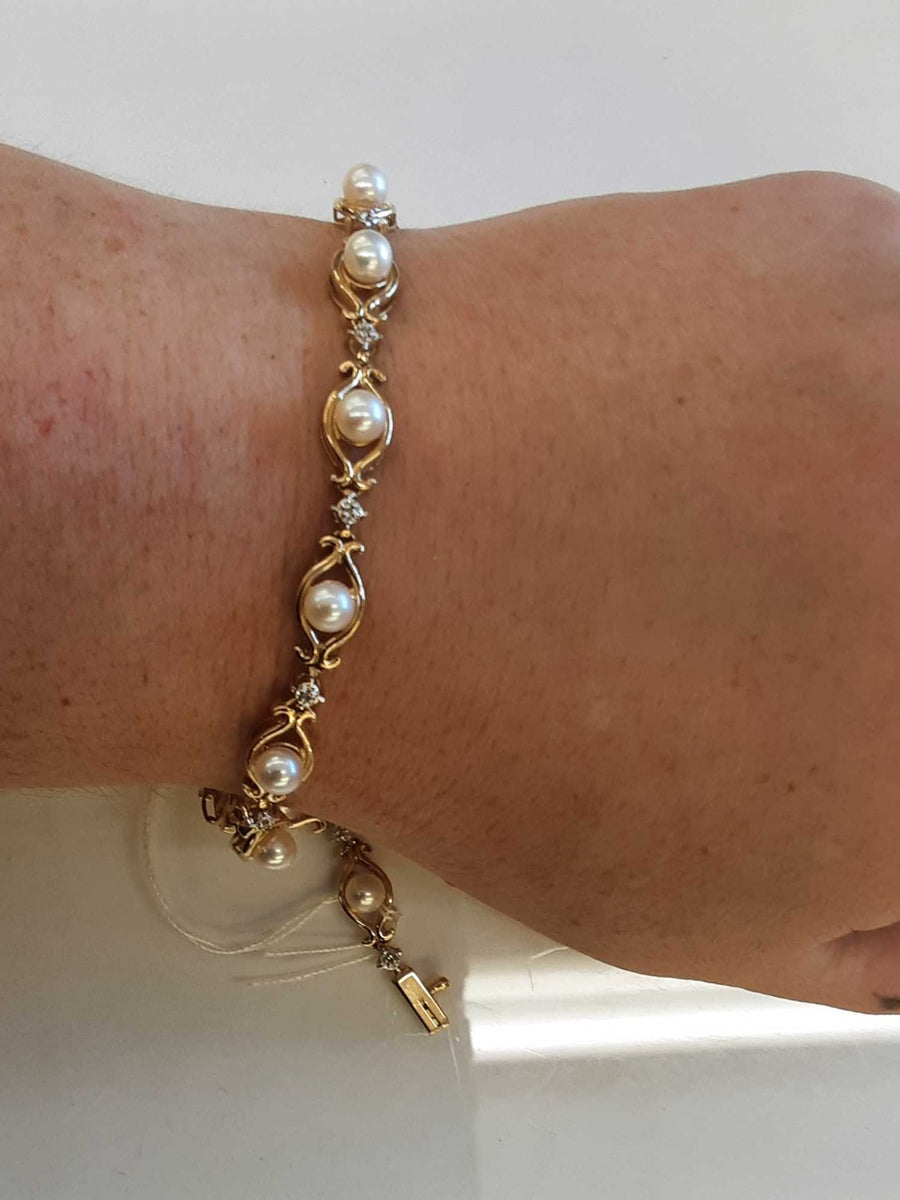 Tennis Bracelet - Yellow Gold 14k (.585) 8.1 grams 7 inch