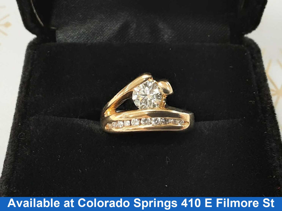 Women's Ring - Yellow Gold 14k (.585) 8.8 grams Size 4