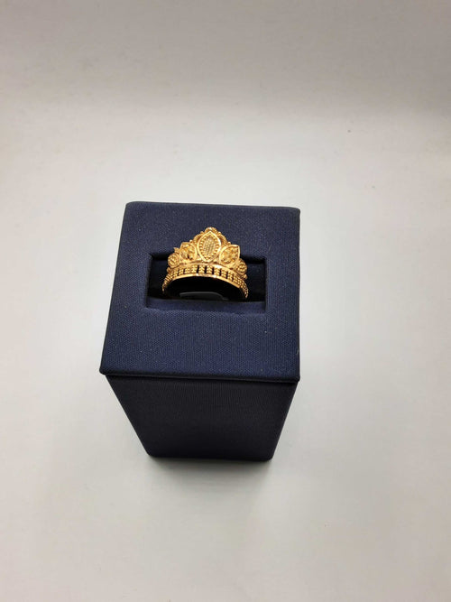 Women's Ring - Yellow Gold 22k (.917) 2.9 Grams Size 6.5