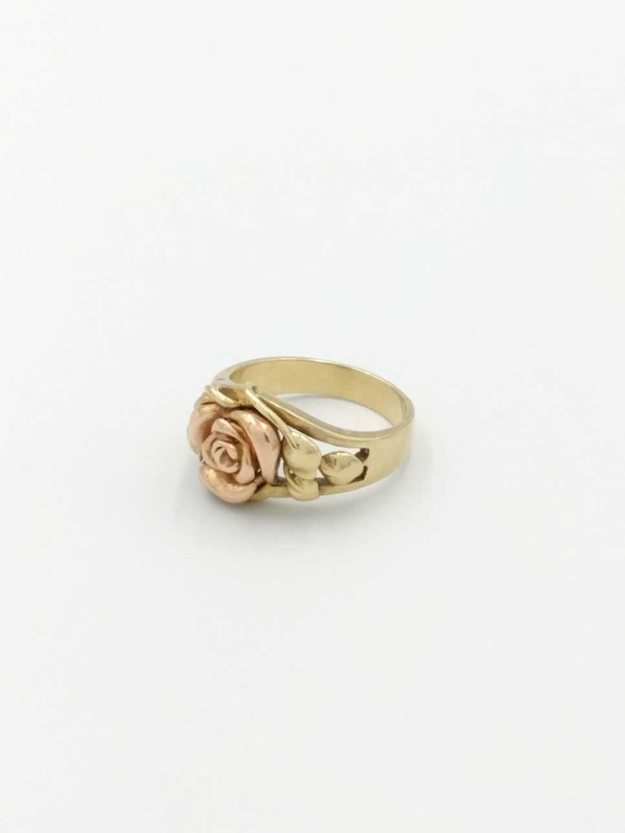 Women's Ring - Yellow Gold 14k (.585) 6.4 grams Size 8