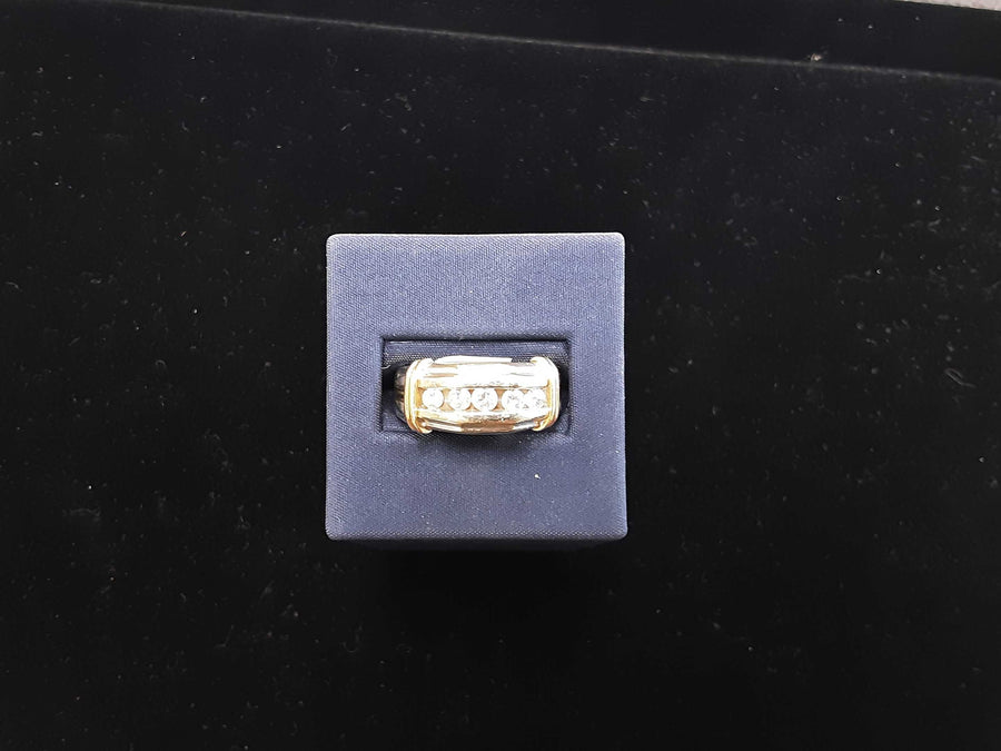 Men's Ring - White Gold 14k (.585) 9.5 grams Size 10.5