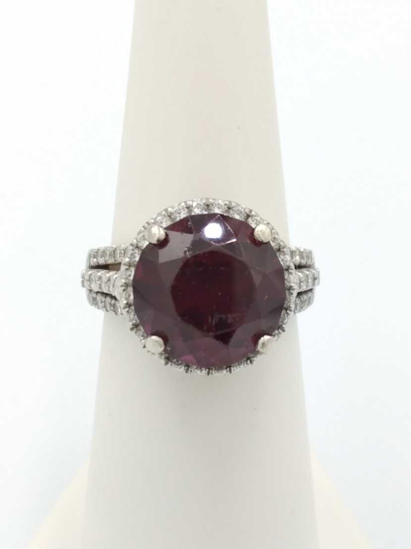 Women's Ring - White Gold 10k (.417) 8.3 grams Size 6