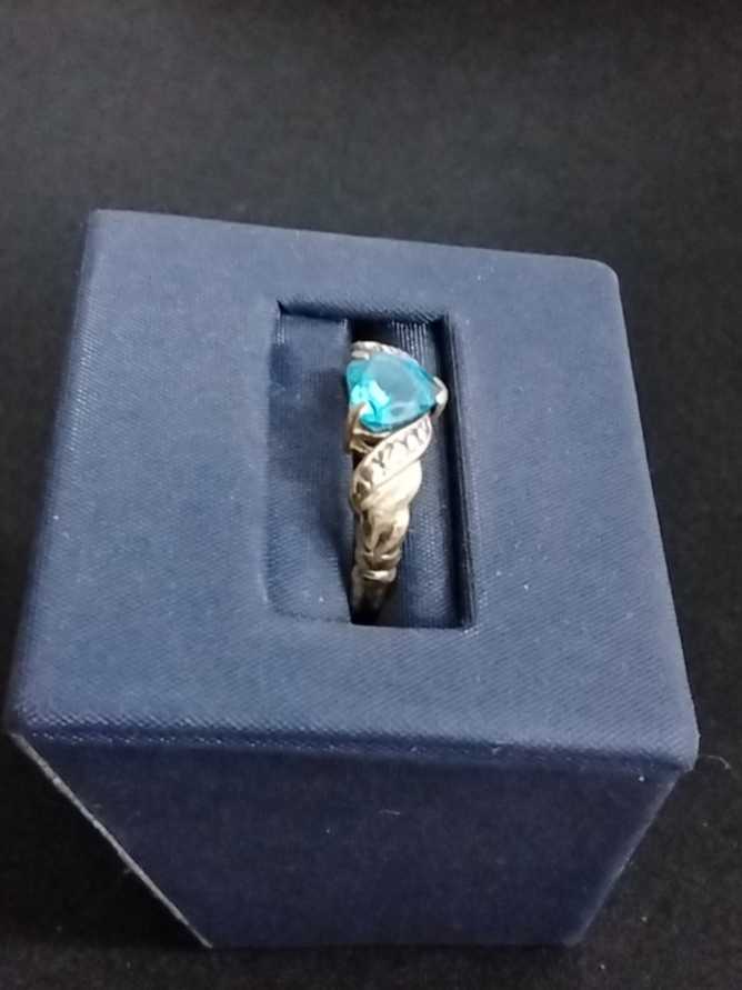 Women's Ring - Yellow Gold 14k (.585) 2.2 grams Size 5