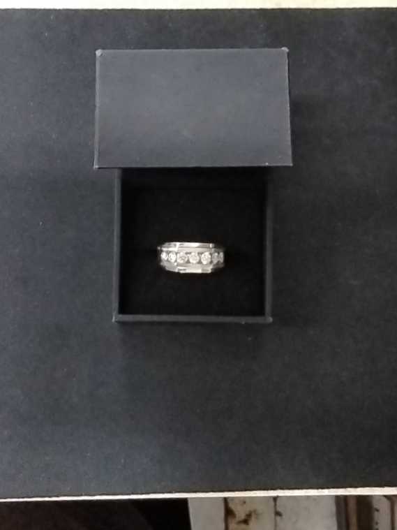 Men's Ring - White Gold 14k (.585) 9 grams Size 7