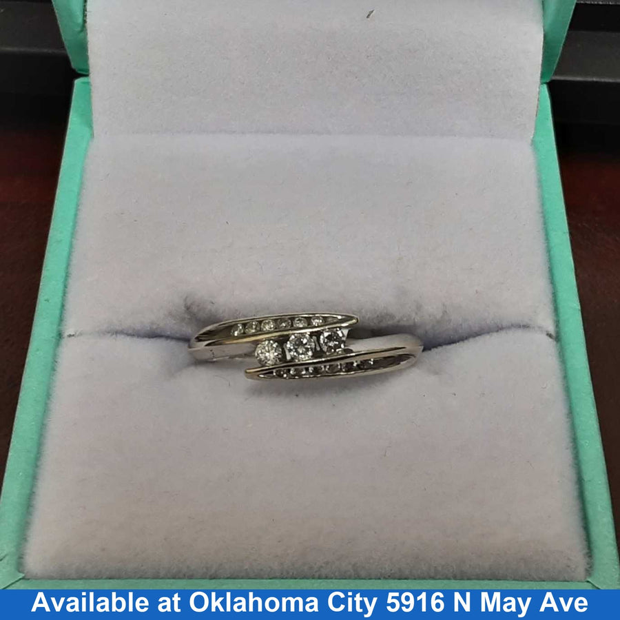 Ring - Wedding Band - White Gold 10k (.417) 2 grams Size 20