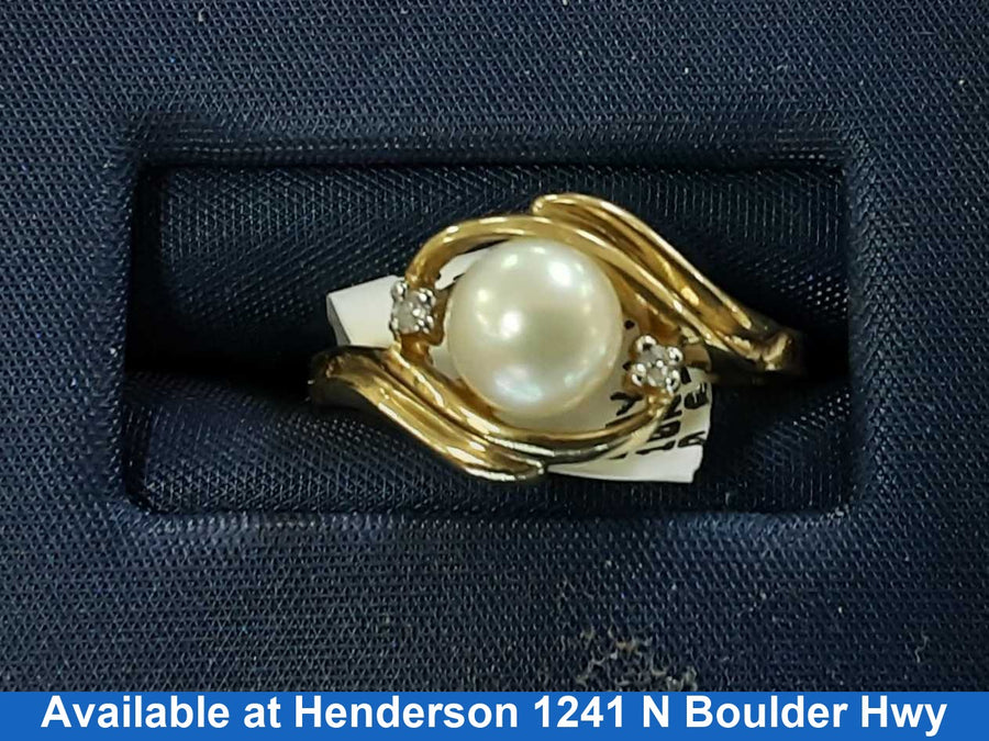 Women's Ring - Yellow Gold 10k (.417) 1.8 grams Size 8