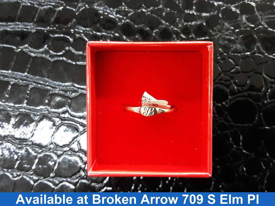 Women's Ring - Yellow Gold 14k (.585) 2.1 grams Size 20