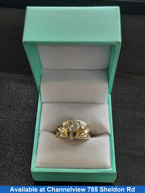 Women's Ring - Solitaire - Yellow Gold 10k (.417) 5.2 grams Size 7.5