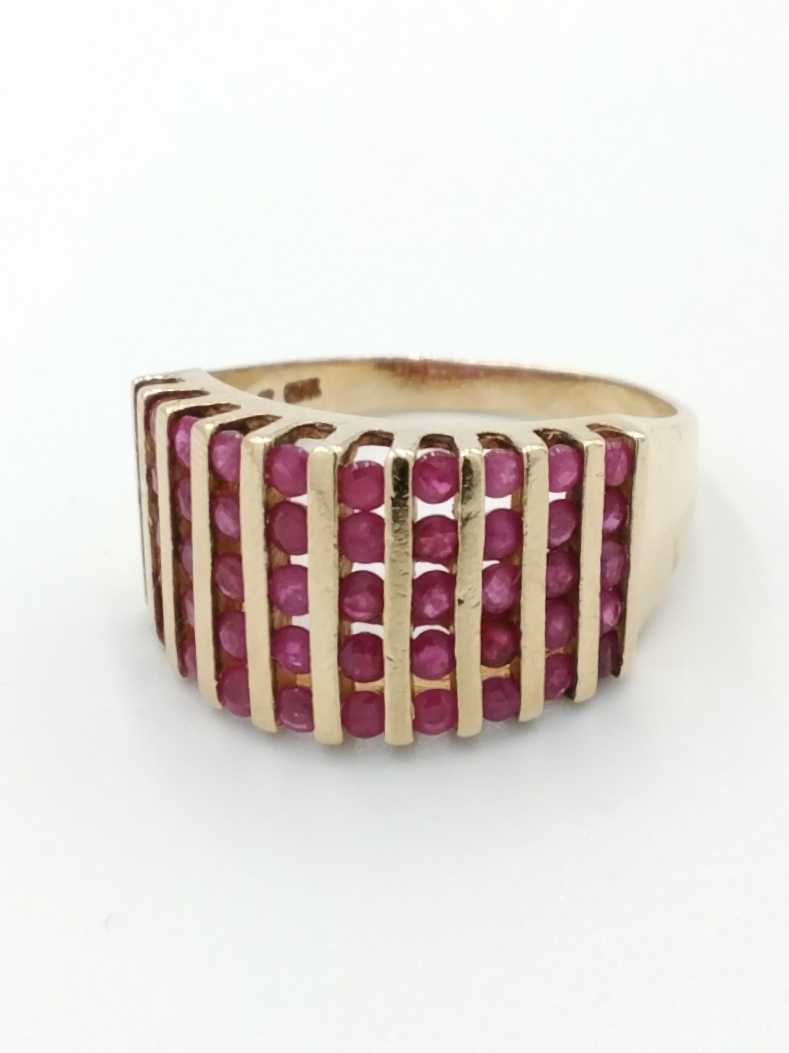 Women's Ring - Yellow Gold 10k (.417) 6.1 grams Size 9