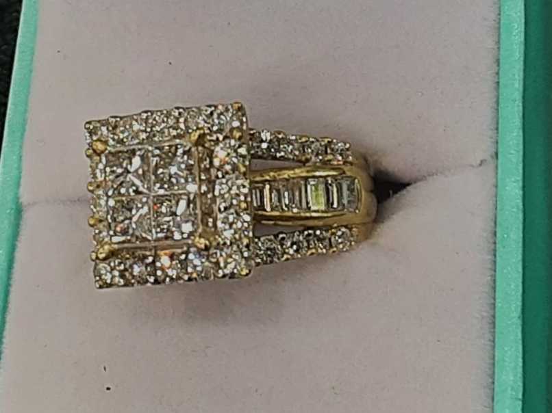 Women's Ring - Yellow Gold 14k (.585) 10.3 grams Size 6