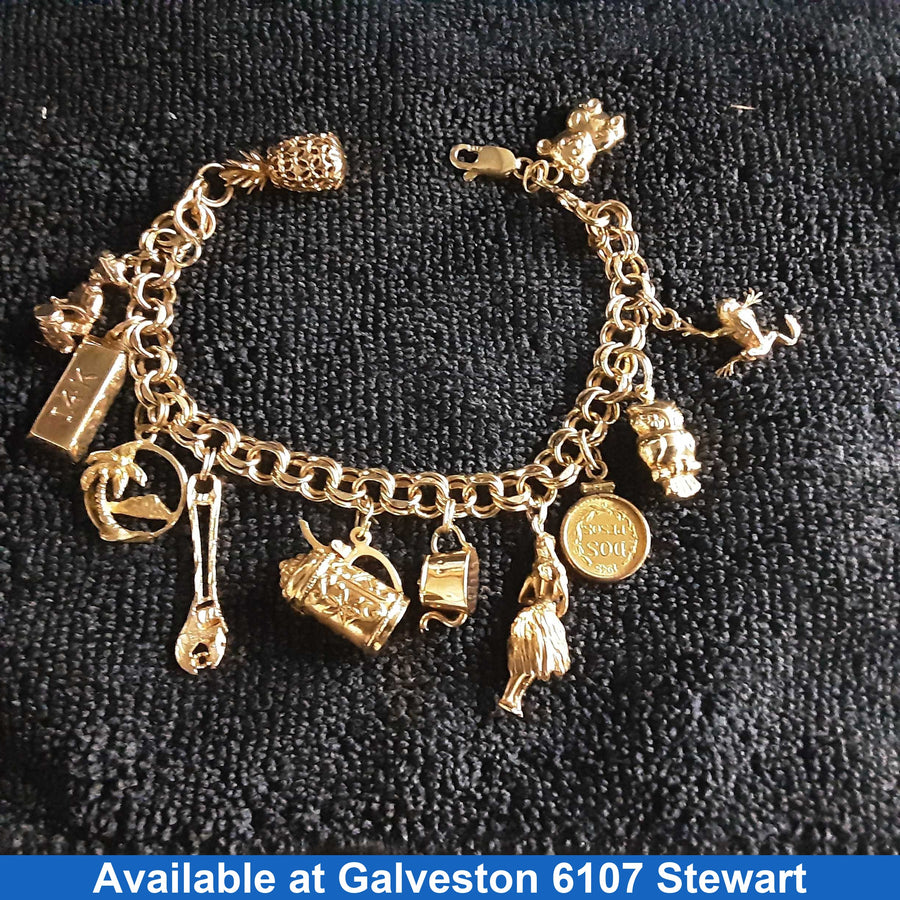 Charm Bracelet - Yellow Gold 14k (.585) 38.1 grams 7 inch