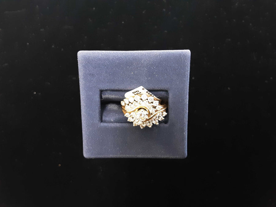 Women's Ring - Yellow Gold 14k (.585) 6 grams Size 6