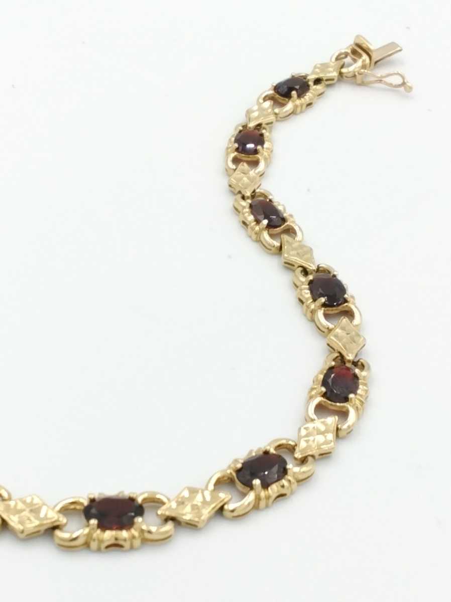 Bracelet - Yellow Gold 10k (.417) 11 grams 8 inch