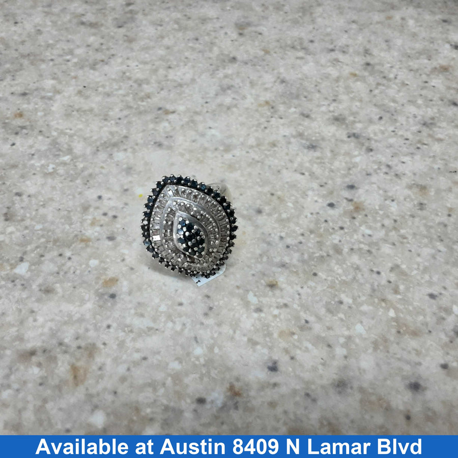Women's Ring - Silver 8.8 grams Size 8