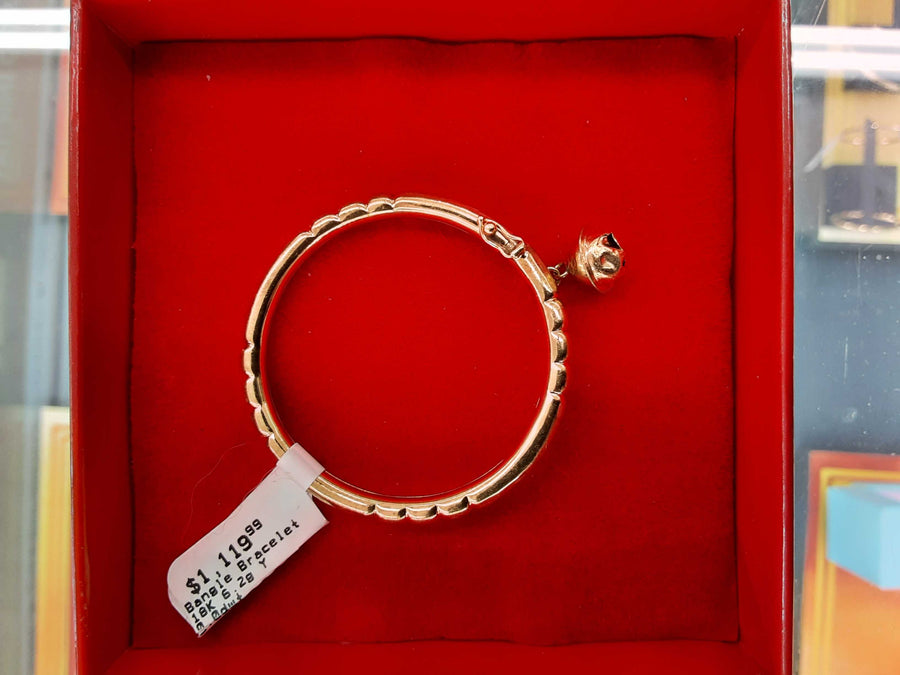 Bangle Bracelet - Yellow Gold 18k (.750) 6.2 grams 4 inch