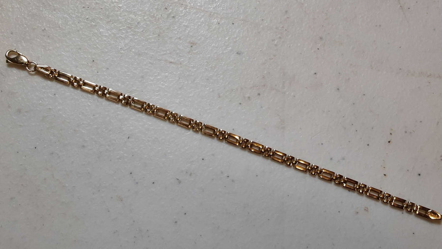 Link Bracelet - Yellow Gold 14k (.585) 5 grams 7 inch