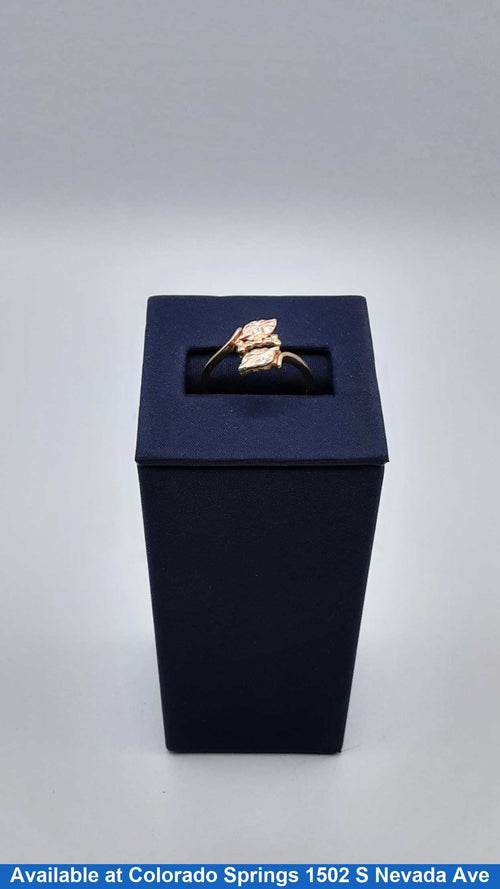 Women's Ring - Yellow Gold 10k (.417) 2 grams Size 8