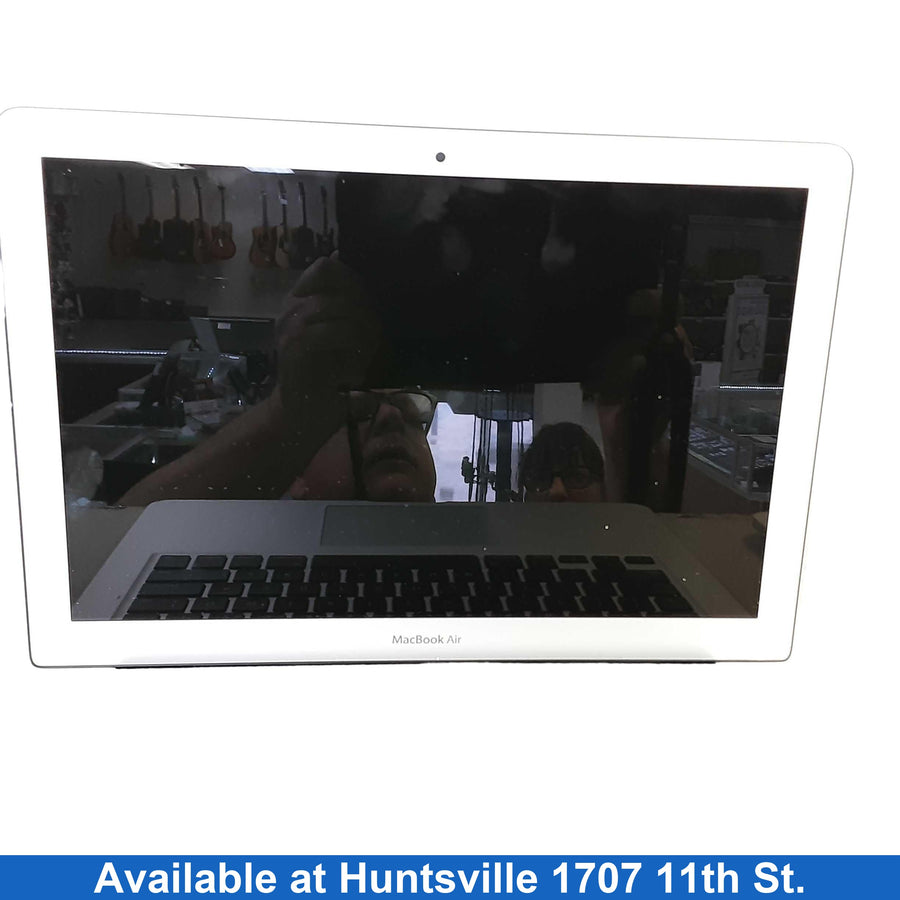 Apple A1466 Intel Core I7 - 2nd Generation 8 Gb 32 Gb Silver Laptop