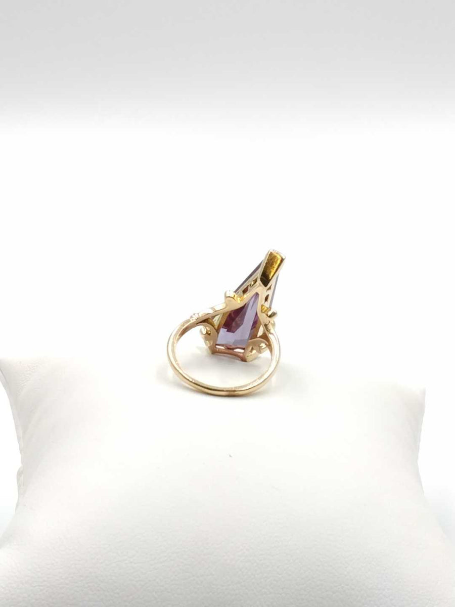 Women's Ring - Yellow Gold 14k (.585) 9.7 grams Size 8