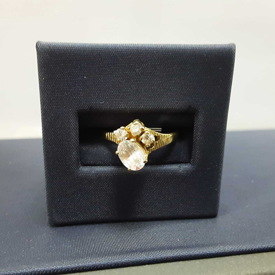 Women's Ring - Yellow Gold 10k (.417) 2.2 grams Size 7.5