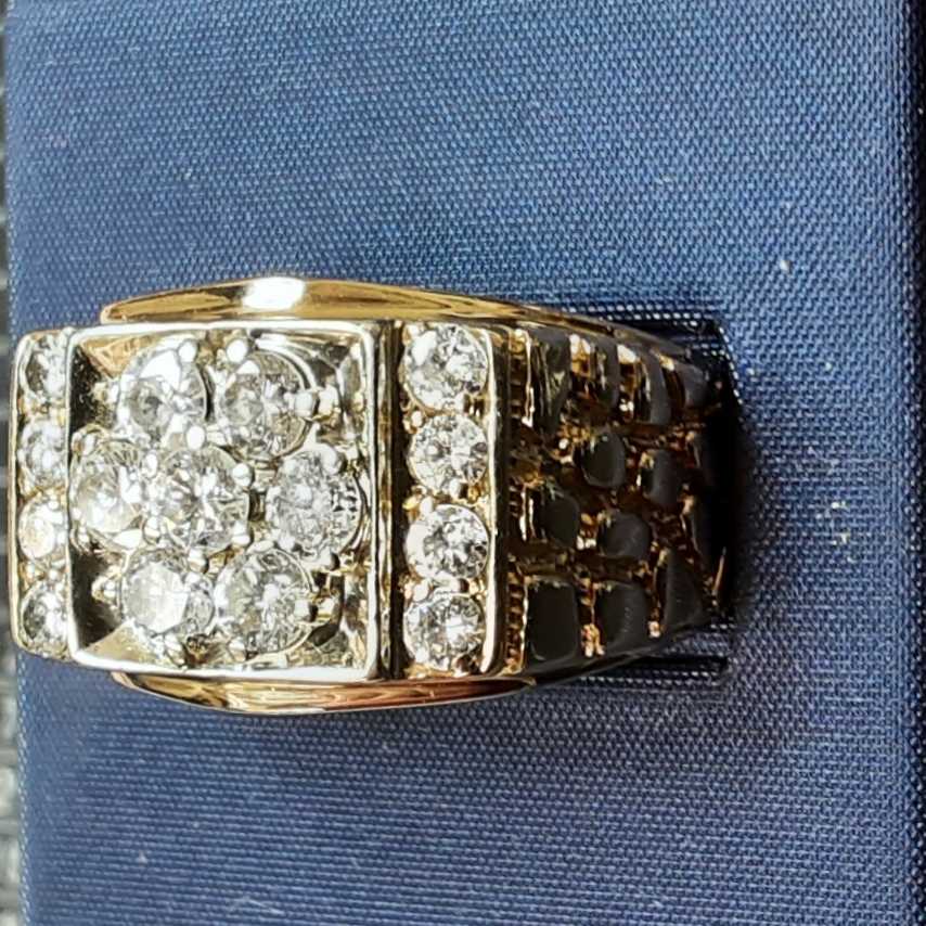Men's Ring - Yellow Gold 14k (.585) 13.6 grams Size 13