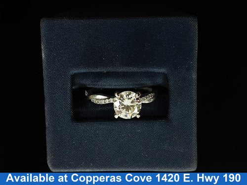 Women's Ring - White Gold 14k (.585) 2 grams Size 7