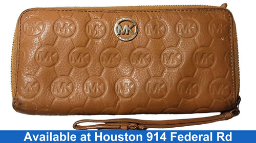 Michael Kors Mono Zip Wallet Beige / Tan Wallet