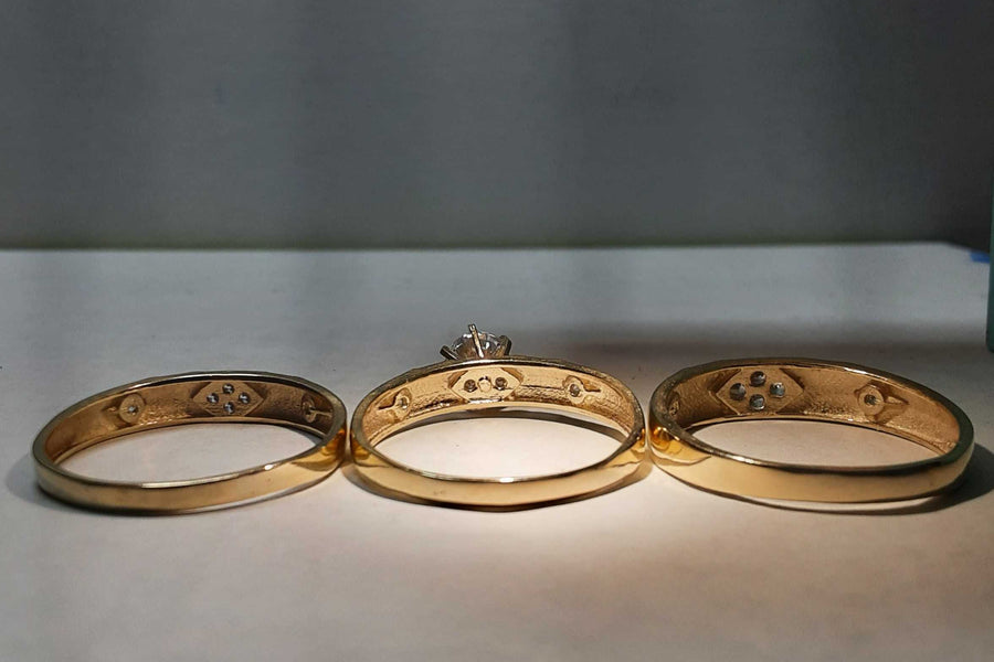 Ring - Wedding Set - Yellow Gold 10k (.417) 8.2 grams Size 12.5