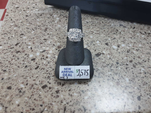 Women's Ring - White Gold 14k (.585) 8.1 grams Size 8