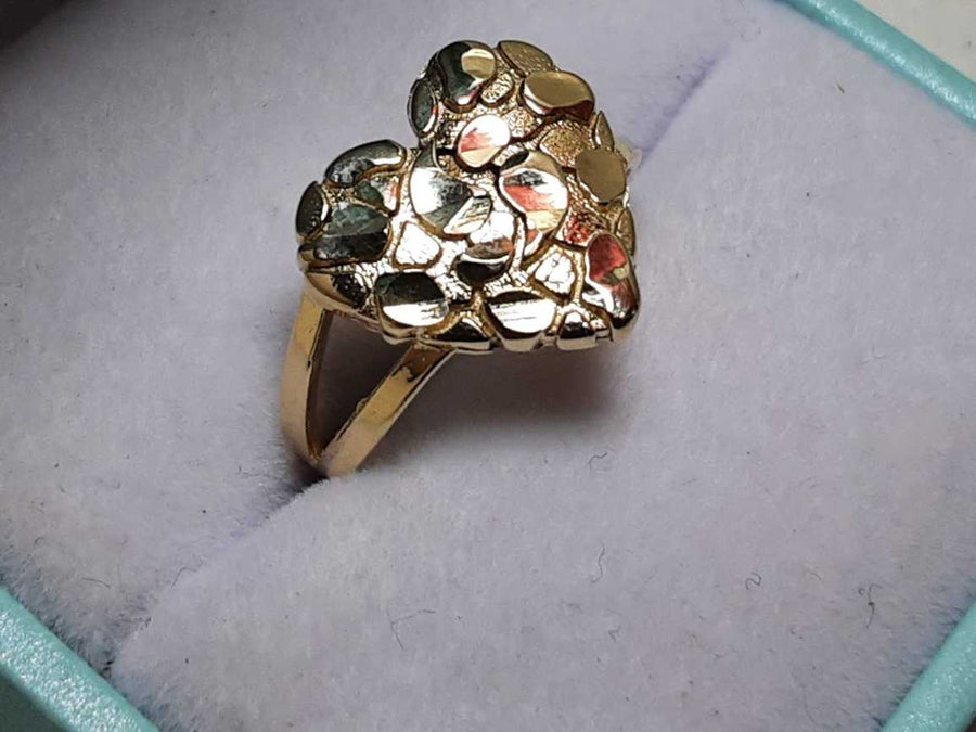 Women's Ring - Yellow Gold 10k (.417) 1.6 grams Size 5.5