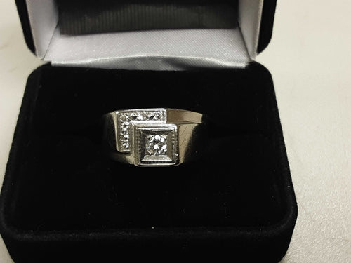 Men's Ring - White Gold 10k (.417) 6.5 grams Size 9