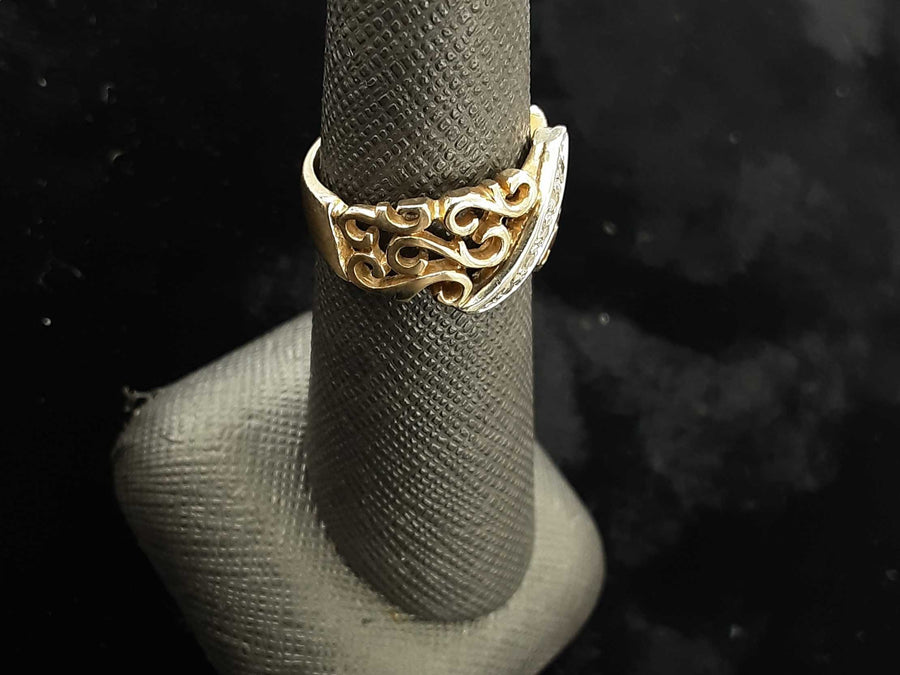 Women's Ring - Yellow Gold 14k (.585) 5.4 grams Size 6