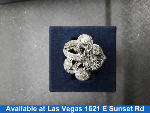 Women's Ring - White Gold 18k (.750) 17.7 grams Size 8