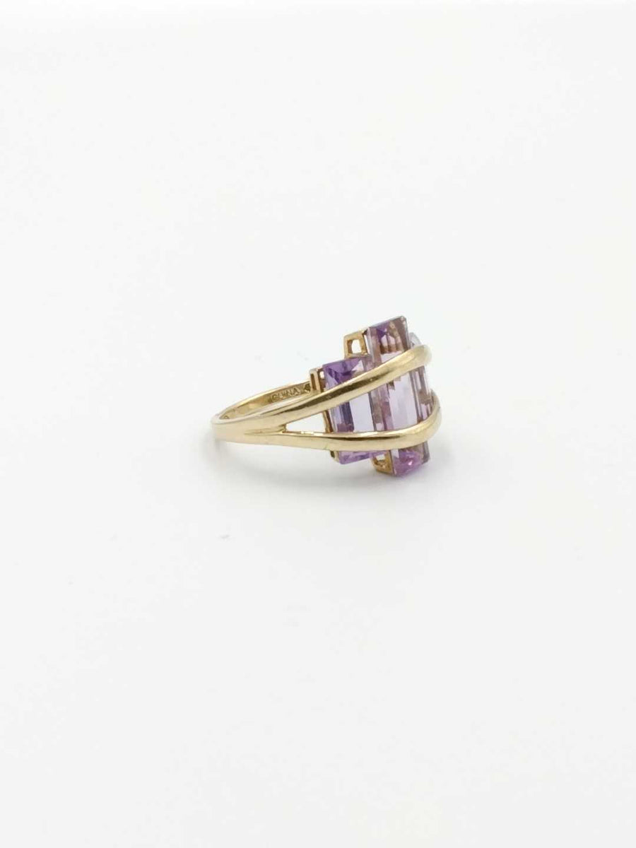 Women's Ring - Yellow Gold 10k (.417) 3.5 grams Size 8