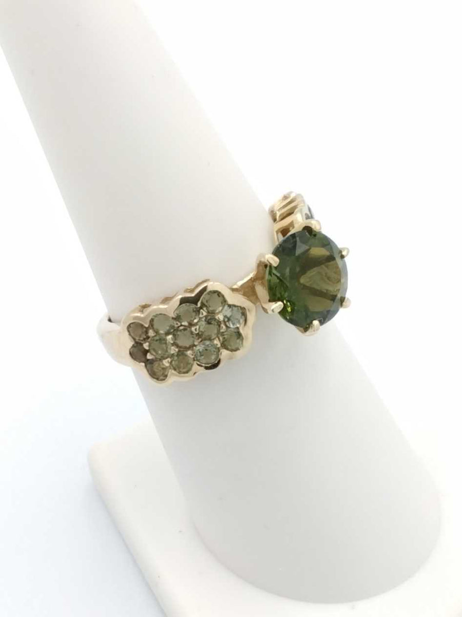 Women's Ring - Yellow Gold 10k (.417) 2.69 grams Size 7.5